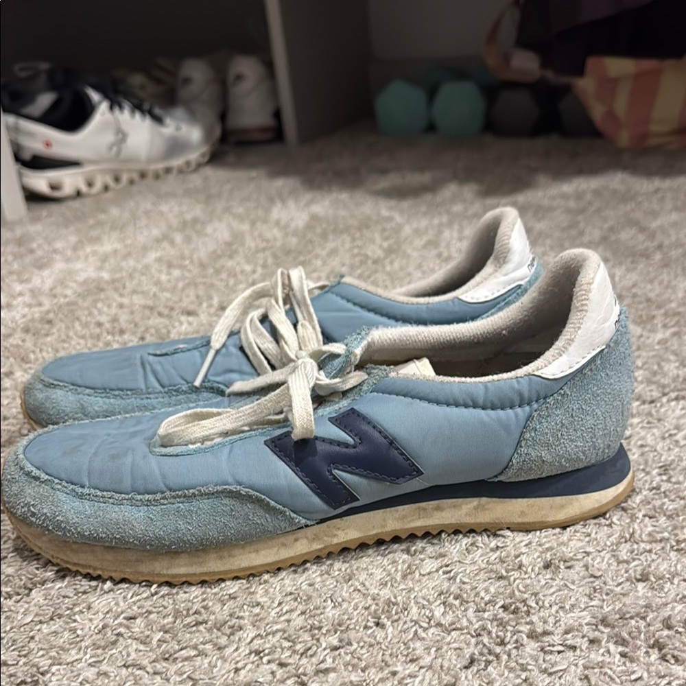 New Balance Men's Light Blue Sneakers